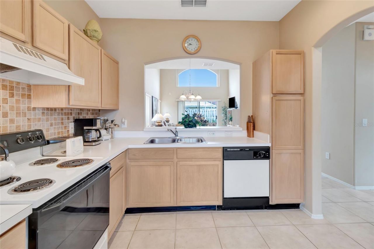 2613 Spring Hill Drive, Kissimmee, FL 34743 Photo