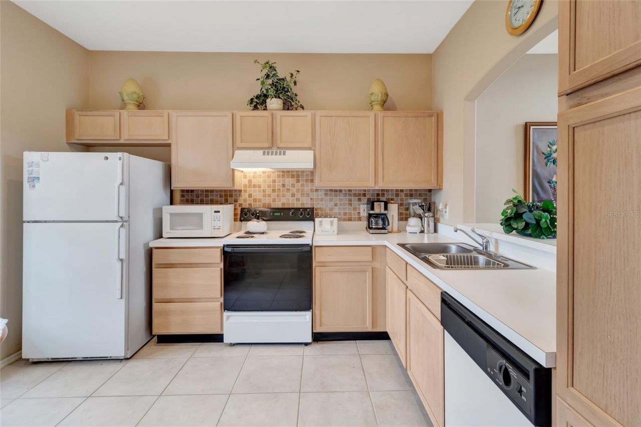 2613 Spring Hill Drive, Kissimmee, FL 34743 Photo