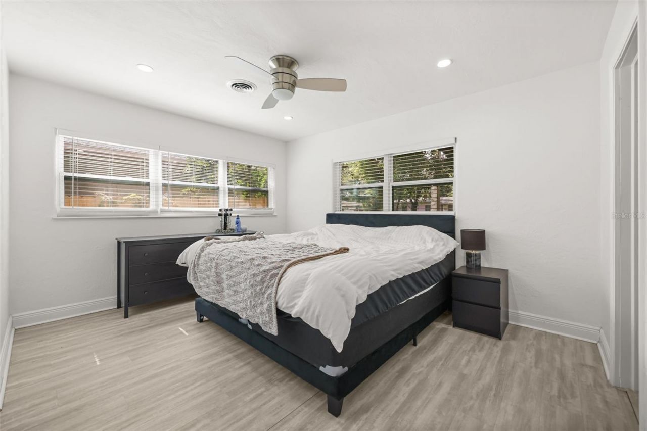 2909 Hargill Drive , Orlando, FL 32806 Photo