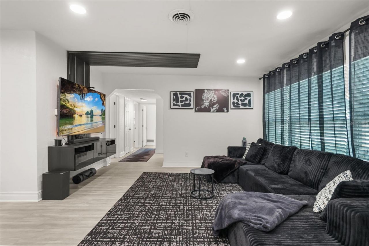 2909 Hargill Drive , Orlando, FL 32806 Photo