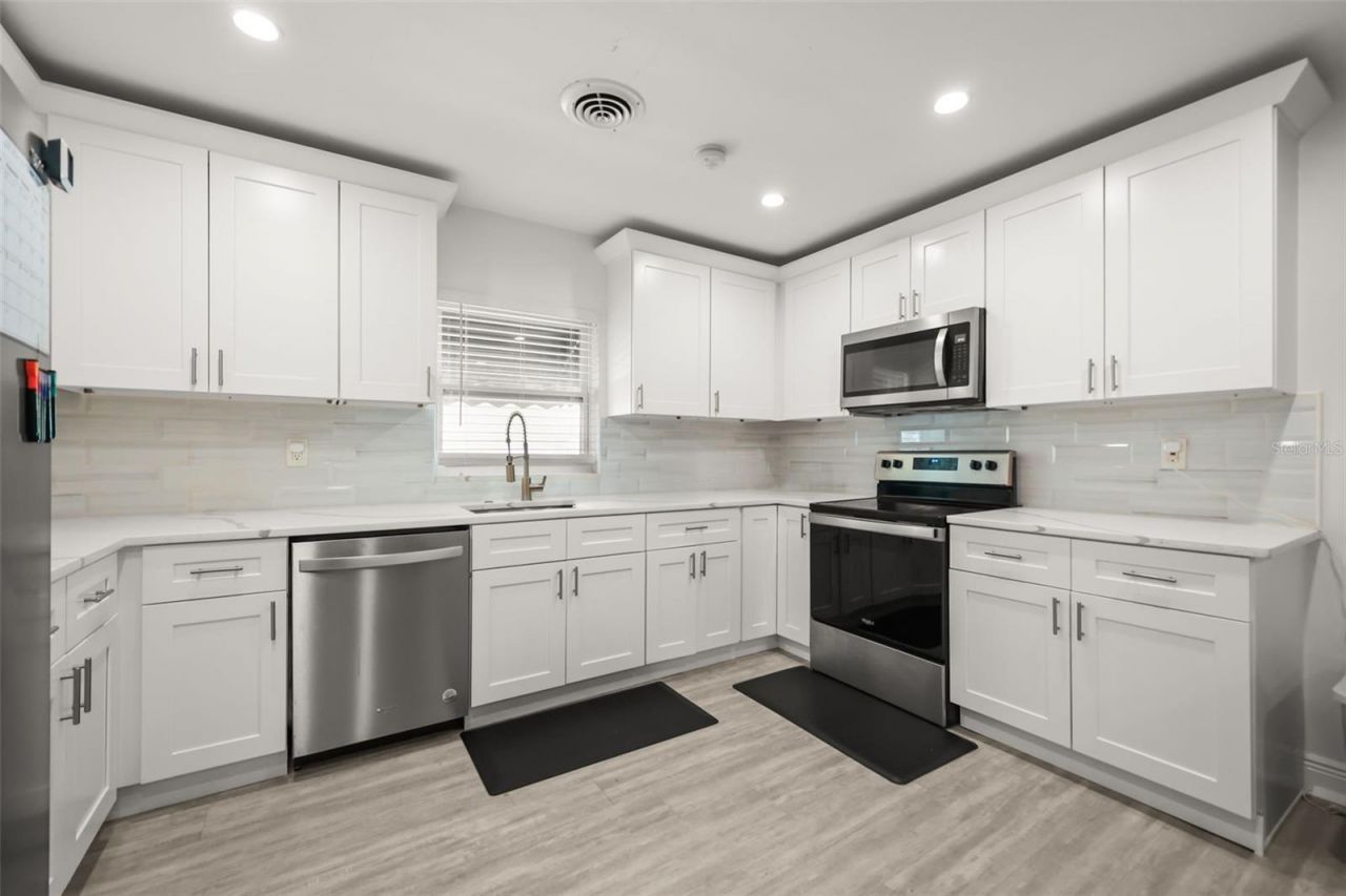 2909 Hargill Drive , Orlando, FL 32806 Photo