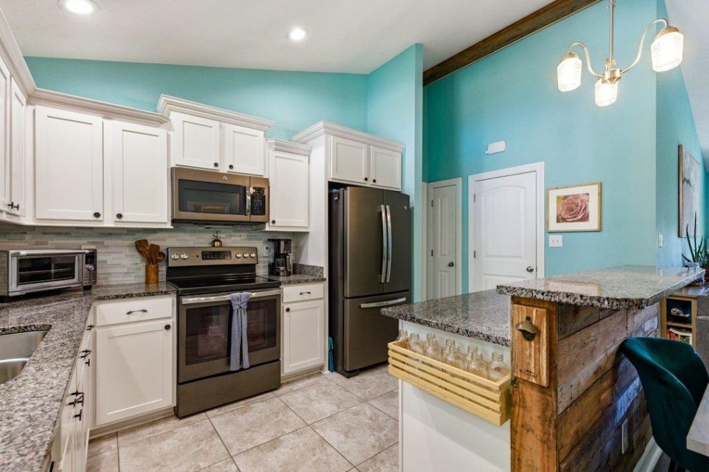 225 Fox Hunt Pl. Photo 16