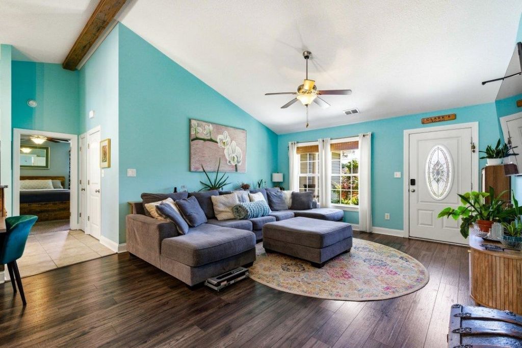 225 Fox Hunt Pl. Photo 4