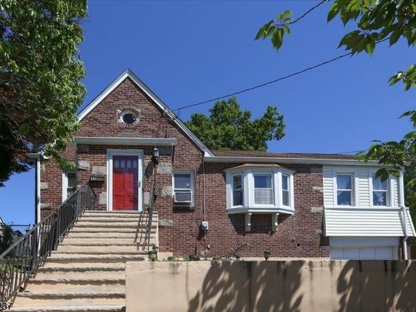 48 Belmohr St, Belleville, NJ 07109