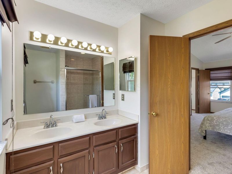 6649 Cloverlawn Circle, Canal Winchester, OH 43110 Photo 27