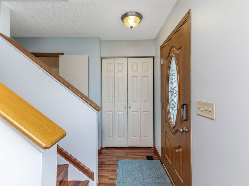 6649 Cloverlawn Circle, Canal Winchester, OH 43110 Photo 6