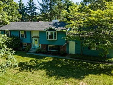 13670 Martin Rd , Akron, NY 14001