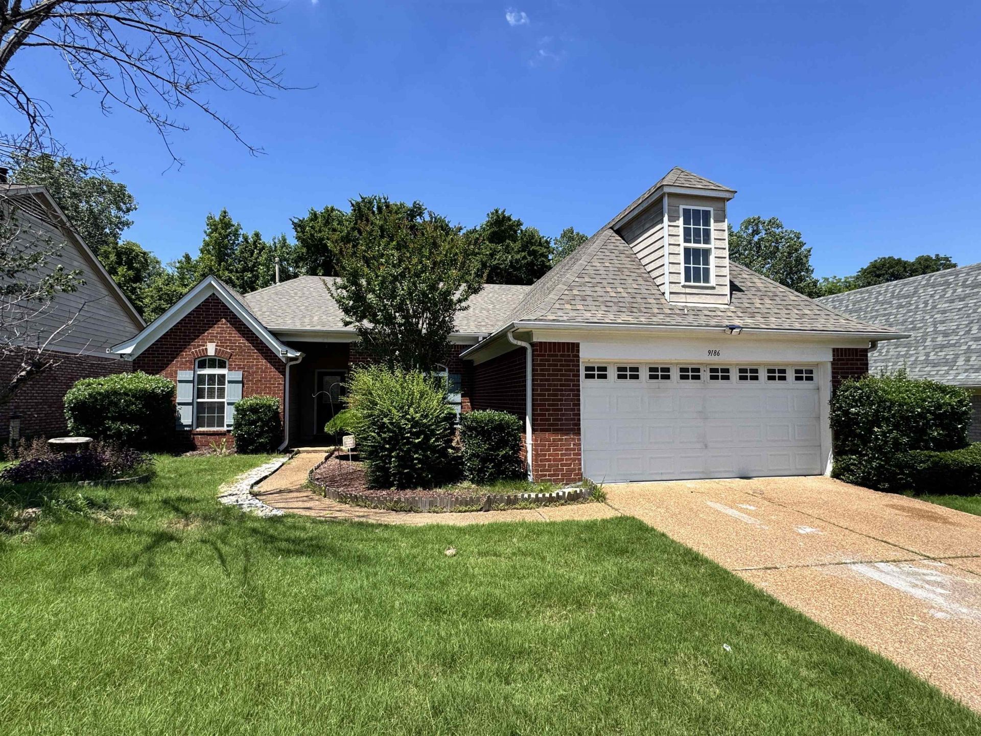 9186 Speerberry Ln, Cordova, TN 38016 Main Photo