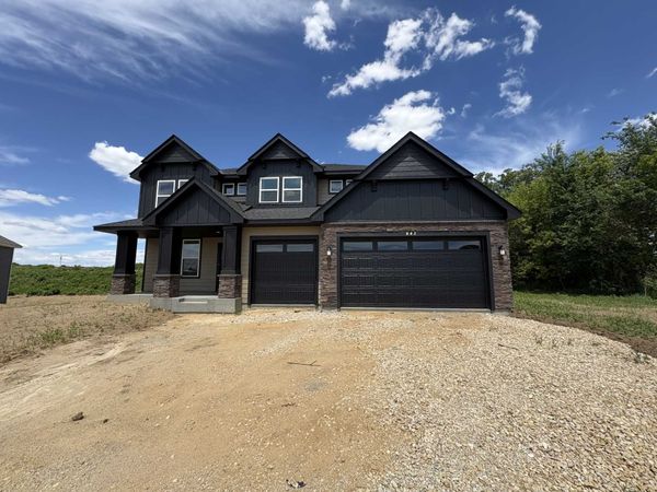 843 Londonderry Lane NW, Rochester, MN 55901