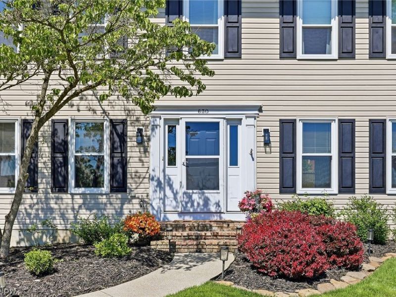 630 Moorfield Road, Akron, OH 44333 Photo 3