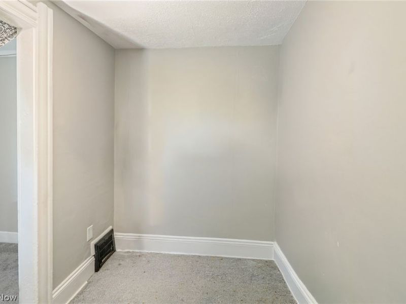 3118 W 30th Street, Cleveland, OH 44109 Photo 16