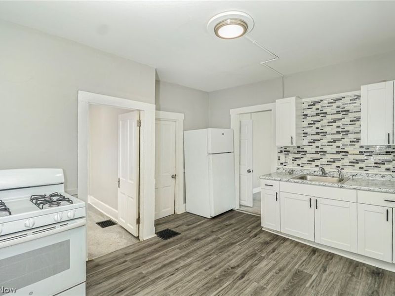 3118 W 30th Street, Cleveland, OH 44109 Photo 4