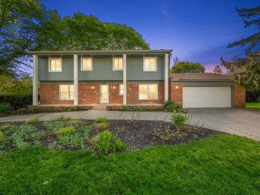 7381 Cathedral Drive, Bloomfield Hills, MI 48301