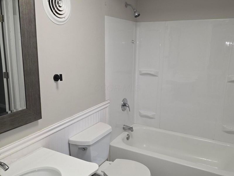 130 Brandywine Drive, Unit M, Westerville, OH 43081 Photo 12