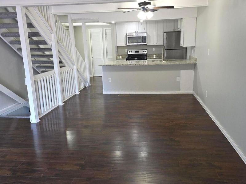 130 Brandywine Drive, Unit M, Westerville, OH 43081 Photo 2