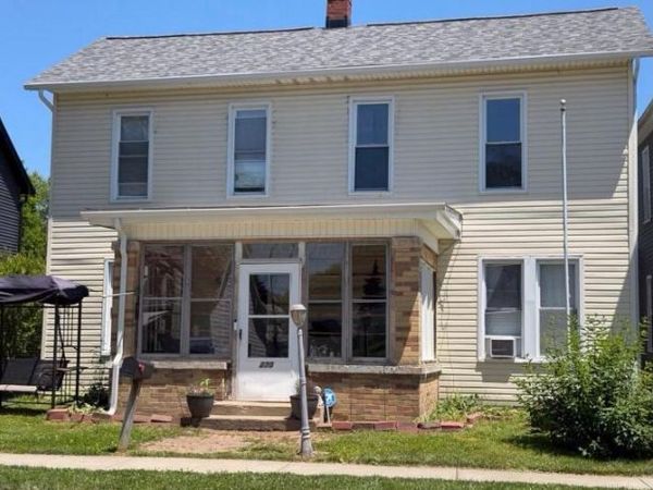 270 N Walnut Street , Logan, OH 43138