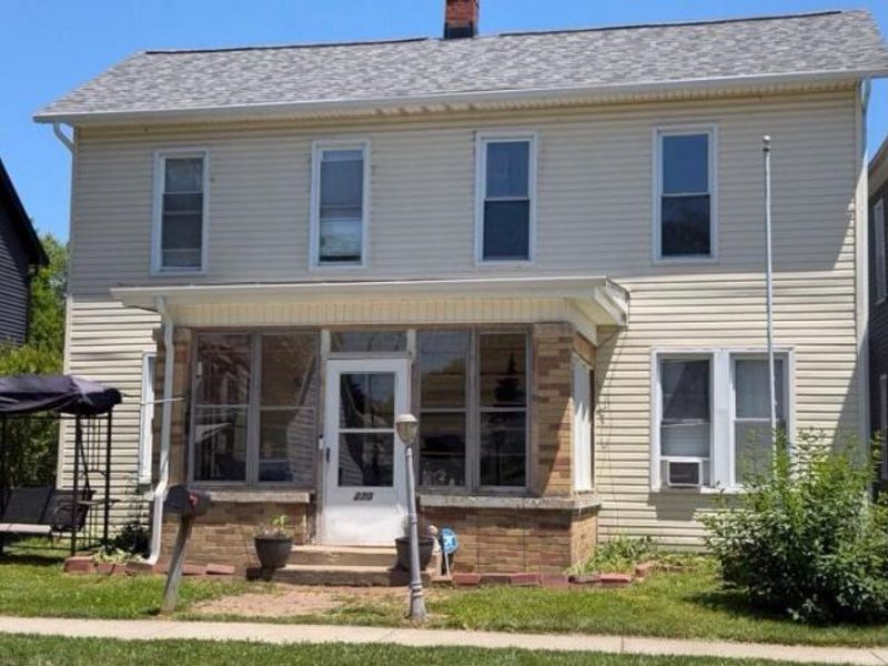 270 N Walnut Street , Logan, OH 43138 Photo 1