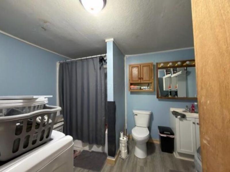 270 N Walnut Street , Logan, OH 43138 Photo 5