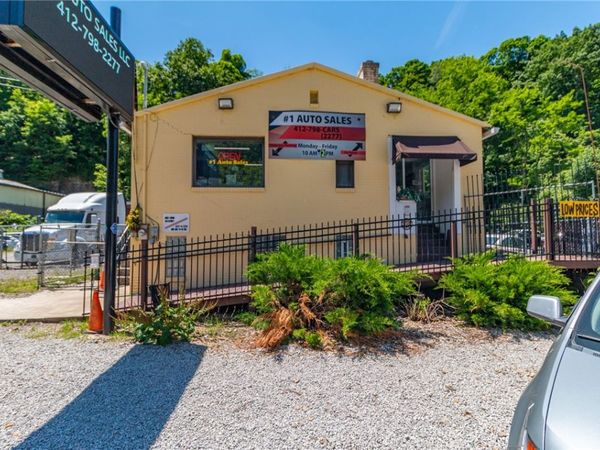 174 Sandy Creek Rd , Verona, PA 15147