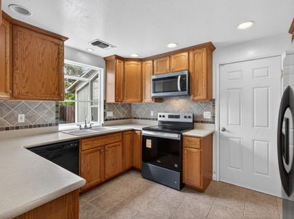 6013 Ellerslee Dr, Carmichael, CA 95608 Photo
