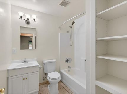 6013 Ellerslee Dr, Carmichael, CA 95608 Photo