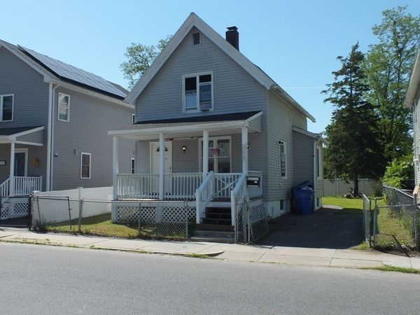 241 Tyler St, Springfield, MA 01109
