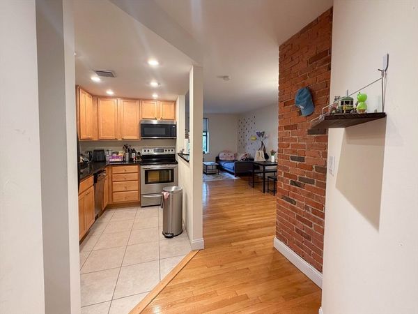 84 Gainsborough St., Unit 106W, Boston, MA 02115
