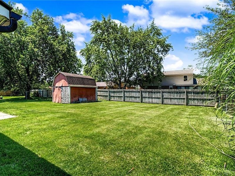 8781 Emeraldgate Drive, Huber Heights, OH 45424 Photo 26