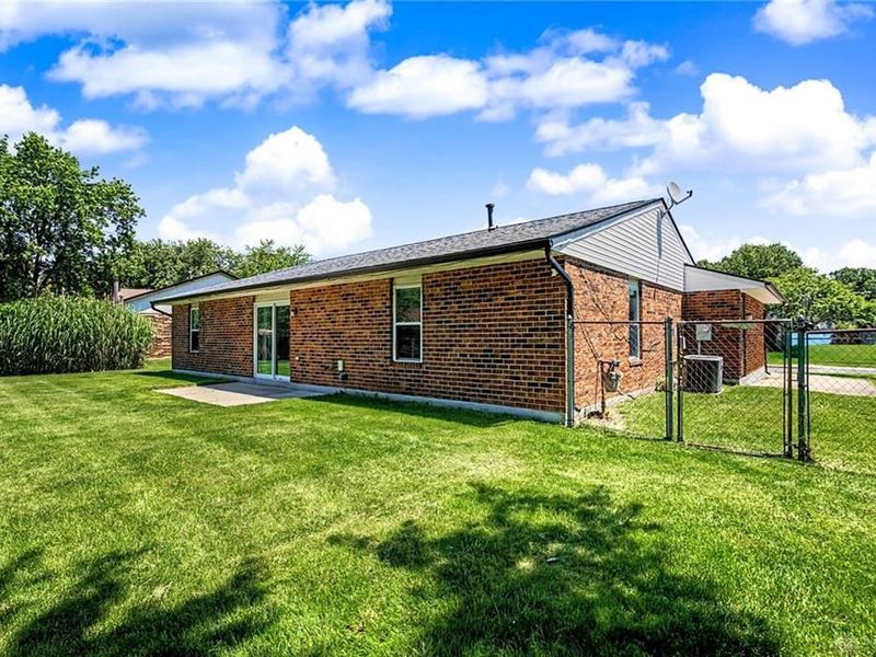 8781 Emeraldgate Drive, Huber Heights, OH 45424 Photo 30