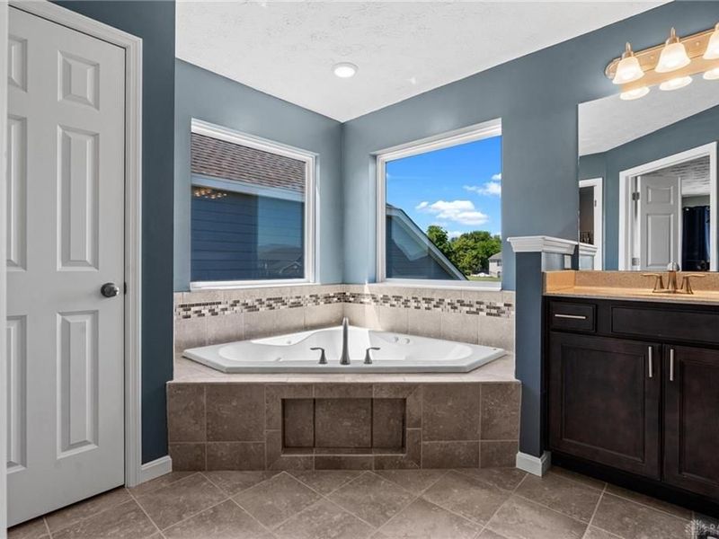 1687 Sunset Creek Court, Sugarcreek Township, OH 45305 Photo 43