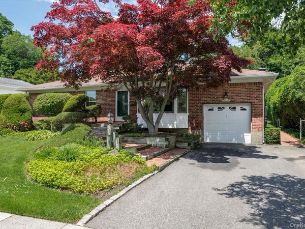102 Forest Drive, Jericho, NY 11753