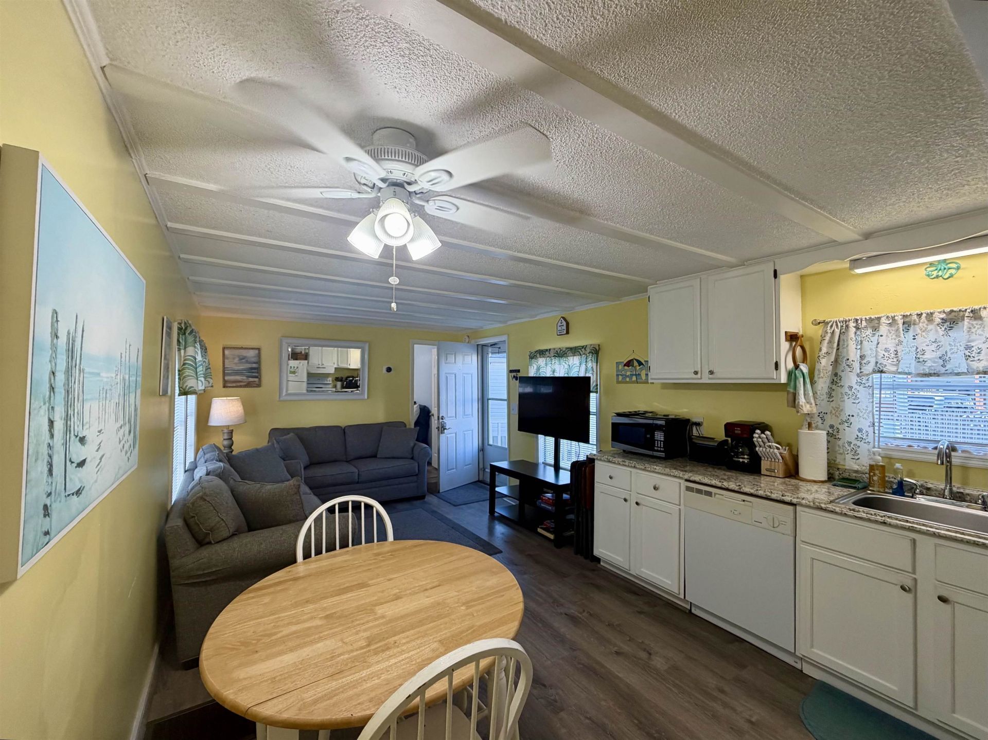 1839 Lark Dr.  Photo 8