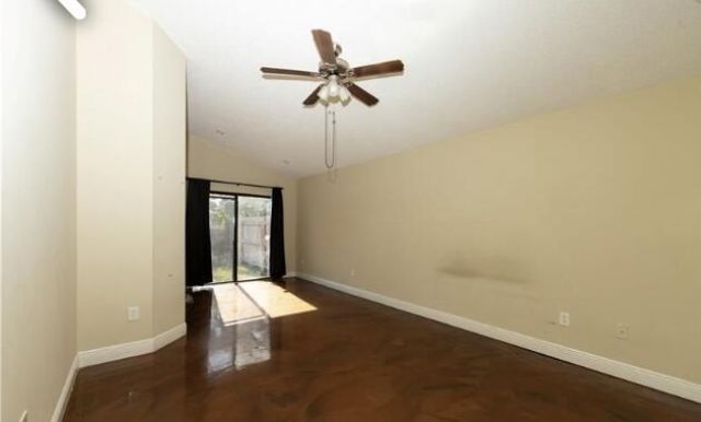 915 Buttonwood Avenue, North Lauderdale, FL 33068 Photo
