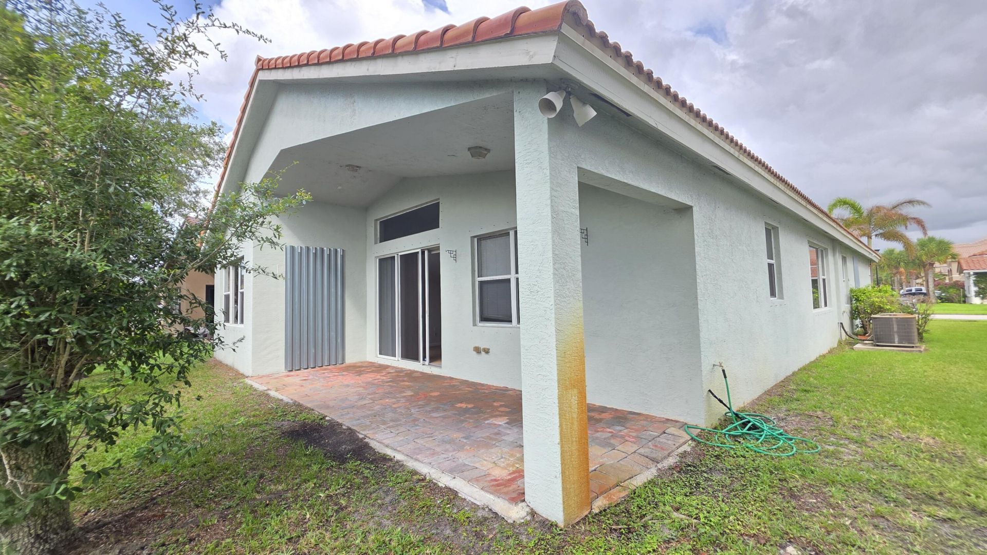 2264 SW Newport Isles Boulevard, Port Saint Lucie, FL 34953 Photo