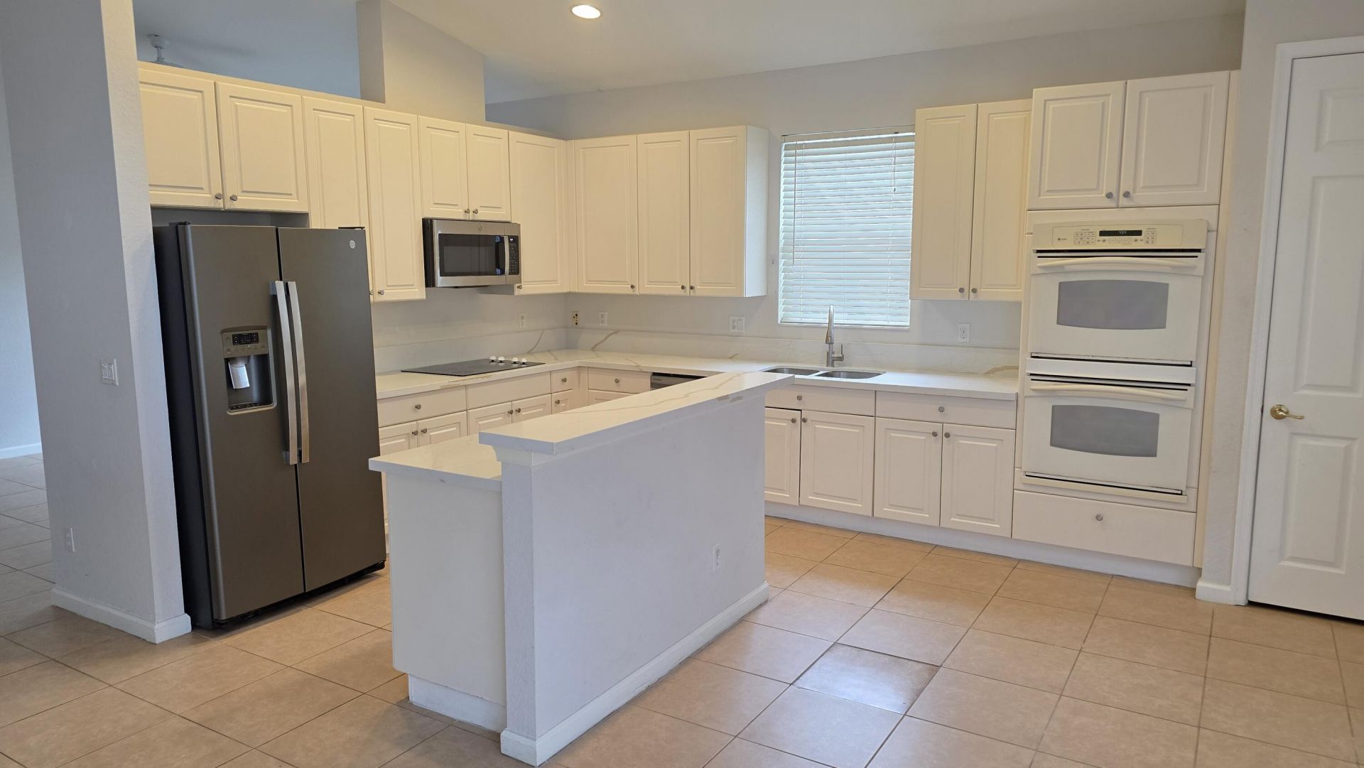 2264 SW Newport Isles Boulevard, Port Saint Lucie, FL 34953 Photo