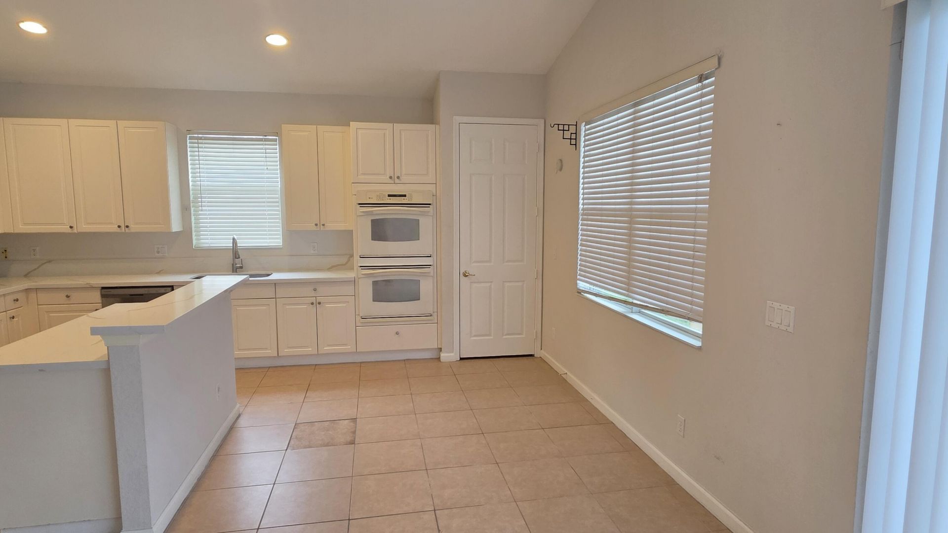 2264 SW Newport Isles Boulevard, Port Saint Lucie, FL 34953 Photo