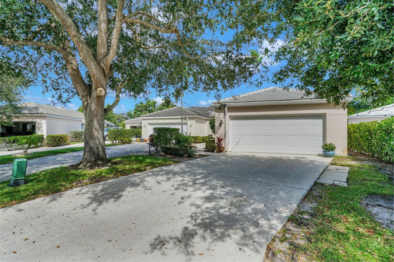1022 Island Manor Drive, Greenacres, FL 33413 Photo