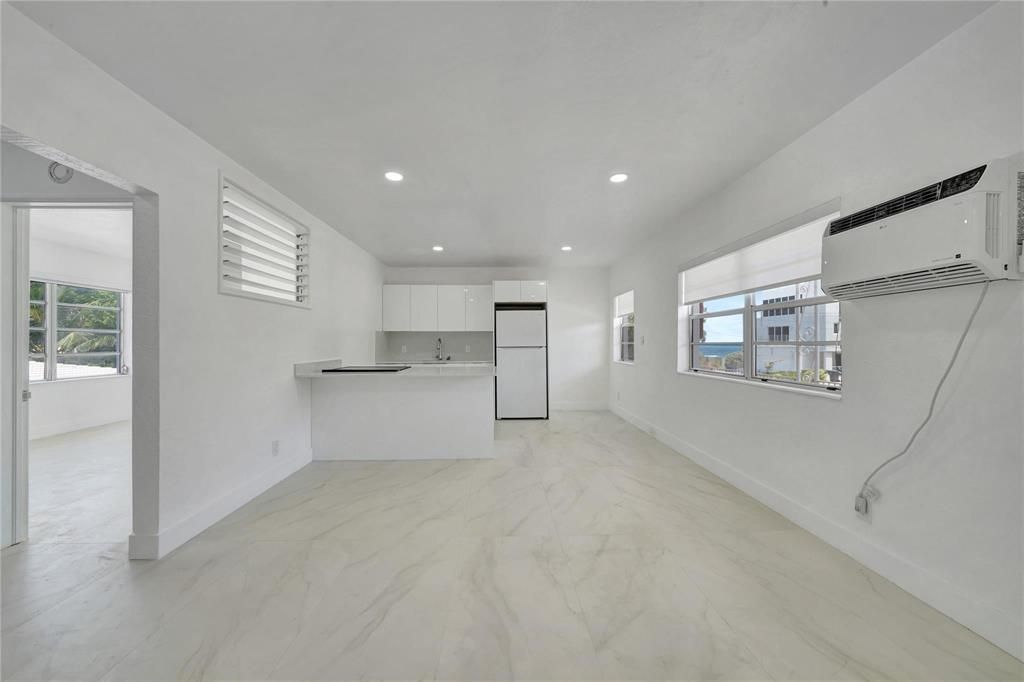 323 Elm Street, Unit 7, Hollywood, FL 33019 Photo