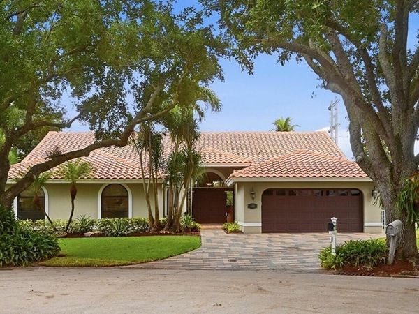 4704 NW 99th Lane, Coral Springs, FL 33076