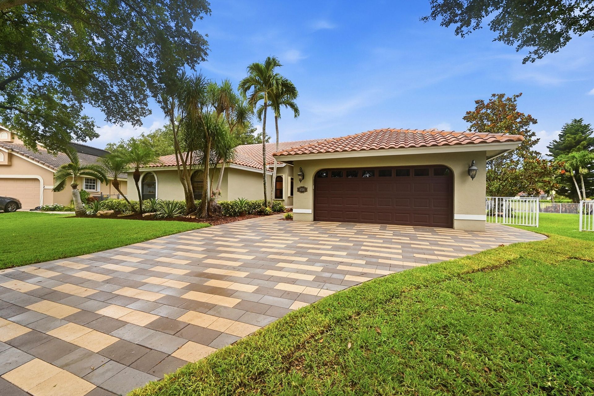 4704 NW 99th Lane, Coral Springs, FL 33076 Photo