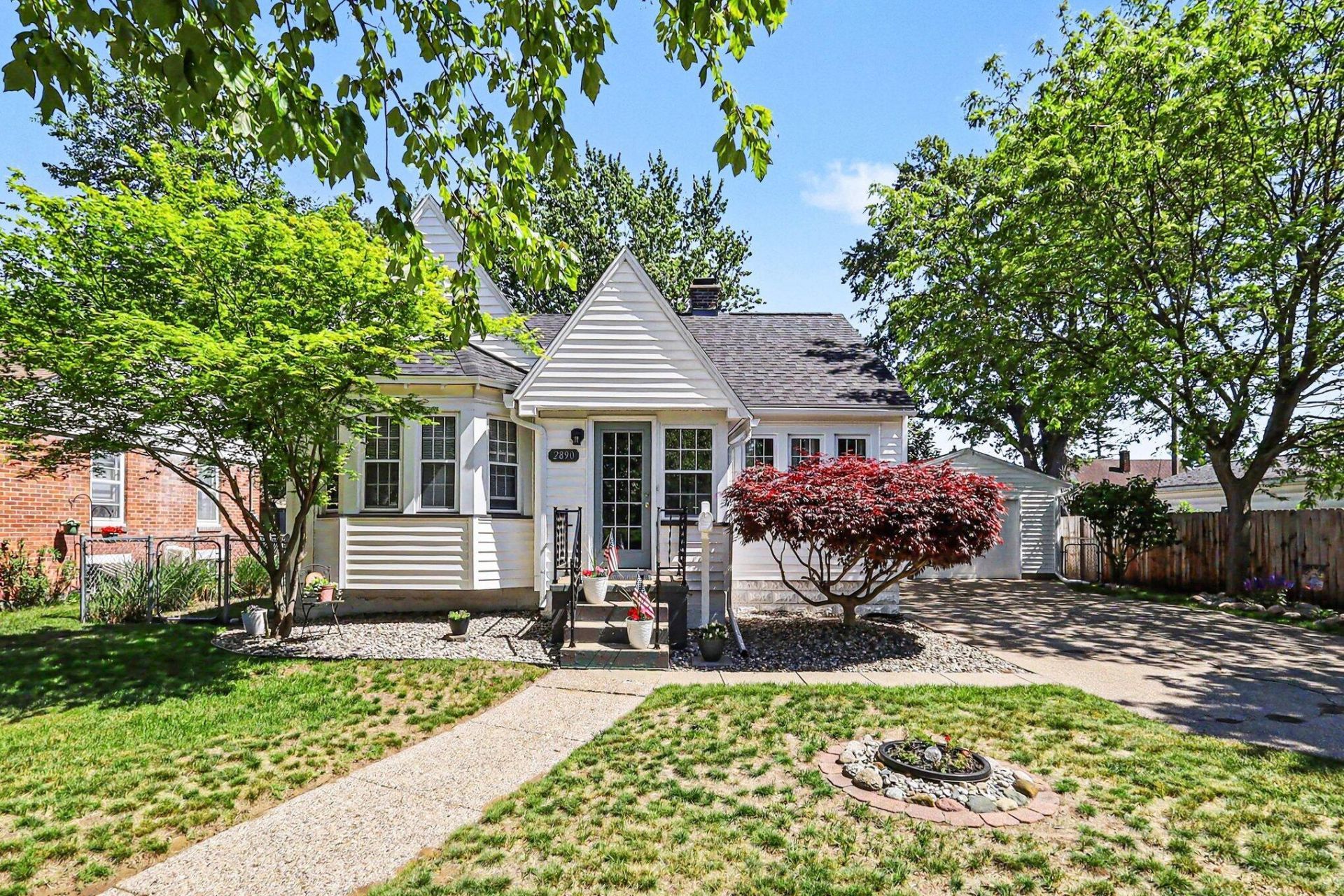 2890 Eastland Road, Muskegon, MI 49441 Main Photo