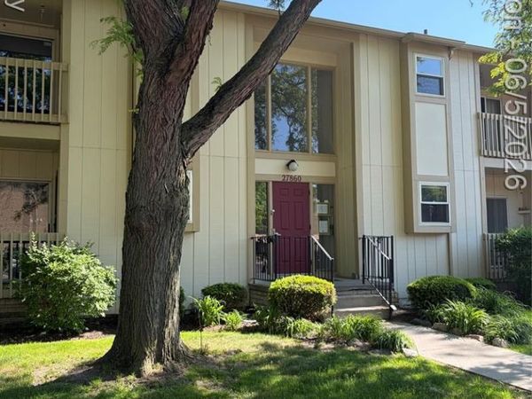 27840 Berrywood Lane, Farmington Hills, MI 48334