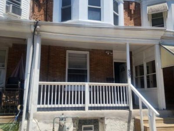 935 MAPLE TERRACE, DARBY, PA 19023
