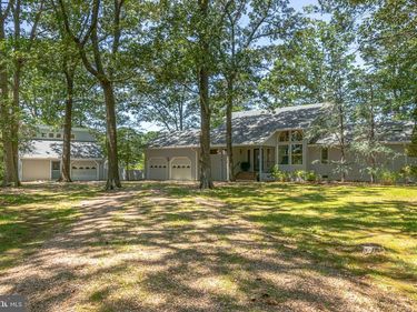 621 HARBOR DRIVE, REEDVILLE, VA 22539