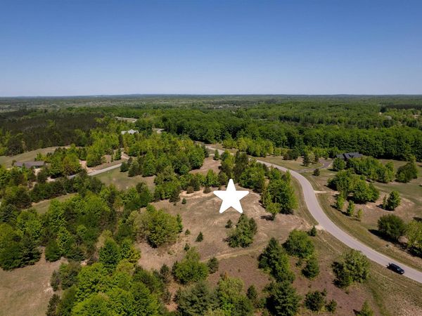 5986 Paradise Ranch, Kingsley, MI 49649