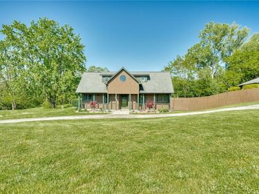 8058 W Hollow Road , Naples, NY 14512