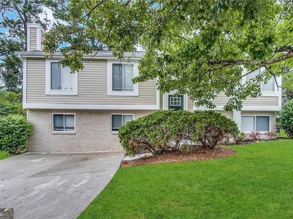 2039 RAINTREE Place, Lithonia, GA 30058