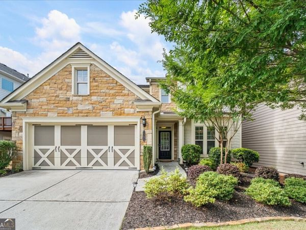1305 Roswell Manor Circle, Roswell, GA 30076