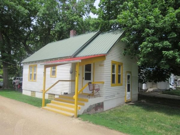 11069 Bird Avenue , Leota, MN 56153