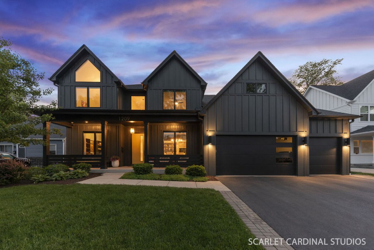 1209 N Eagle Street , Naperville, IL 60563